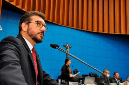 Deputado vai devolver dinheiro gasto com bebida - Foto: Divulgação