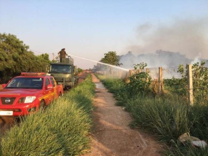 Incêndios de grandes proporções são registrados em Dourados - Foto: Fábio Dorta
