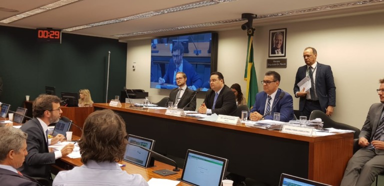 Grupo que analisa anticrime não vota excludente de licitude - Foto: Márcia Paravizzi/CBN