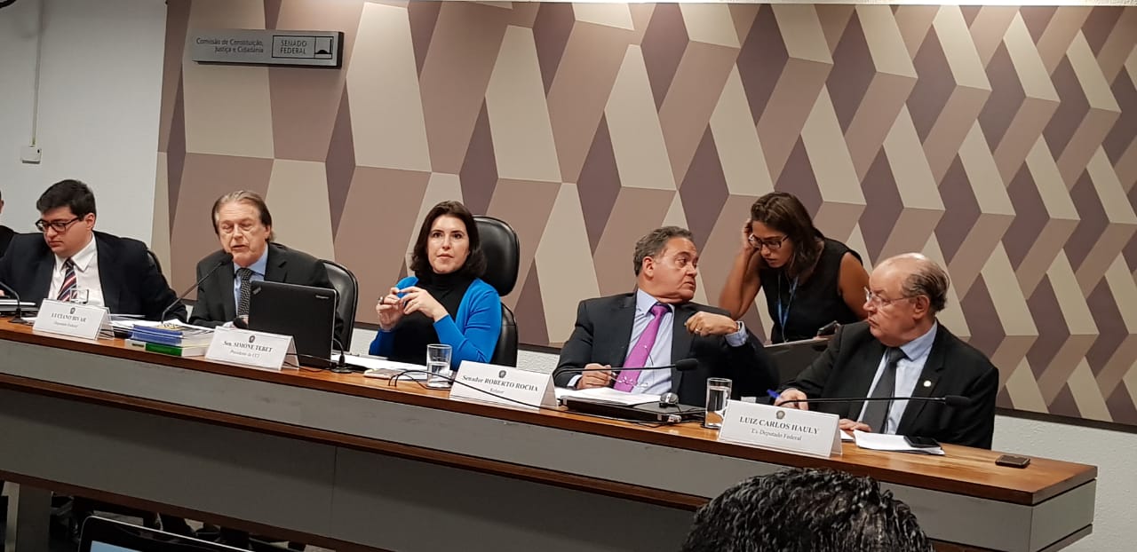 Simone afirma que Brasil têm “urgência na aprovação das reformas estruturais” - Foto: Márcia Paravizzi/CBN