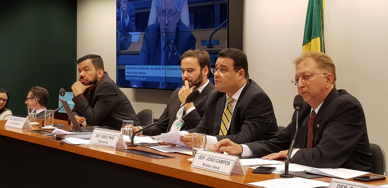 Comissão Especial que vai reformar o código de processo penal tem dois deputados de Mato Grosso do Sul na presidência - Foto: Márcia Paravizzi/CBN