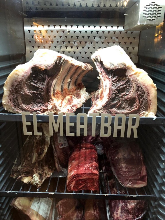 Bardeni - El MeatBar, pequeno restaurante especializado em carnes nobres oferece cortes como: picanha, entrecôte de Angus do Nebrasca - EUA e Charolais da França - Foto: Paulo Machado/CBN