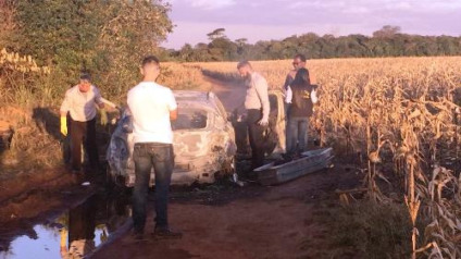 Veículo estava em chamas na BR 463 - Foto: Ponta Porã News