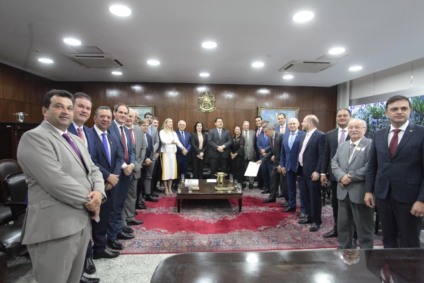 Presidentes de Assembleias Legislativas se reúnem no Senado - Foto: Roberto Castello