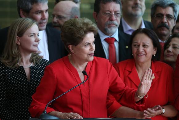 Ex-presidente discursa para aliados políticos no Palácio da Alvorada - José Cruz/Agência Brasil