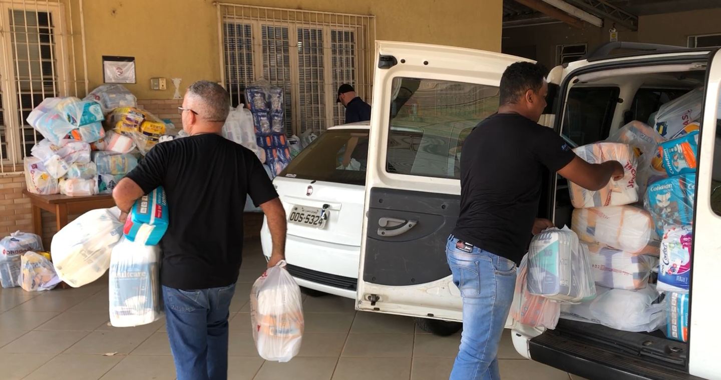 A terceira palestra do projeto CBN em Ação arrecadou ao todo mais de 700 pacotes de fraldas geriátricas - Israel Espíndola