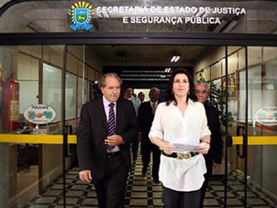 Servidores de diversos setores da secretaria também receberam a governadora em exercício -