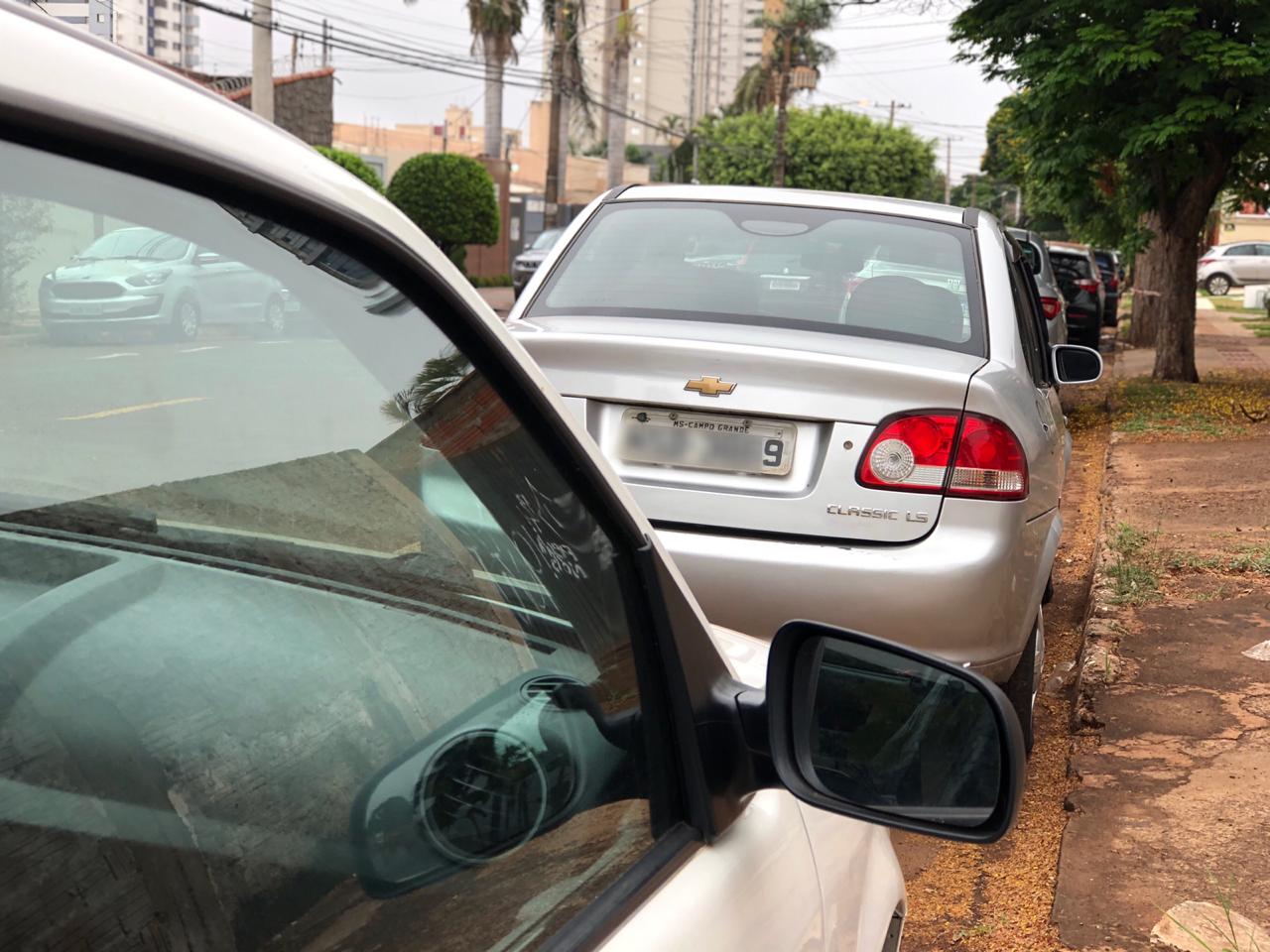 Proprietários tem até dia 30 para pagar a documentação, sem multa - Foto: Isabelly Melo/CBN