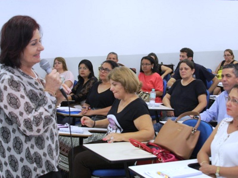  Diretores da rede estadual de ensino participaram de reunião em Campo Grande - Divulgação