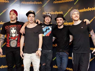 A expectativa é de que um grande público compareça para recepcionar os artistas e dar a eles as boas-vindas a Três Lagoas -