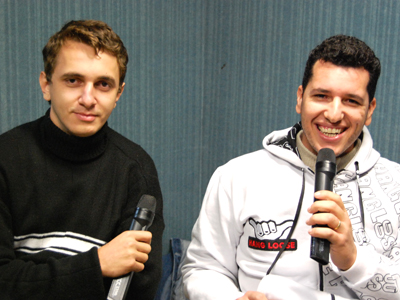 Adeptos do sertanejo universitário a dupla está iniciando carreira no cenário musical regional -