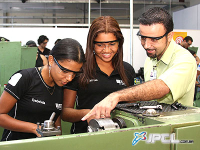 Alunos do SENAI de Três Lagoas, após conclusão de curso, têm emprego garantido -