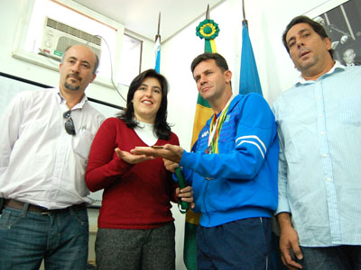Sávio Bernardes, Simone Tebet, Alex Ortiz e Nuna no gabinete da prefeita -