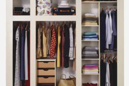 6 dicas geniais da Marie Kondo para organizar o armário no fim de semana