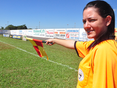 : Daiane afirma que mantém postura séria durante as partidas para evitar os ?engraçadinhos? -