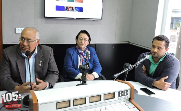 Governador do Distrito 4470, sua esposa e o Presidente do Rotary Club de Aparecida do Taboado - Gabrielly Almeida/JP News