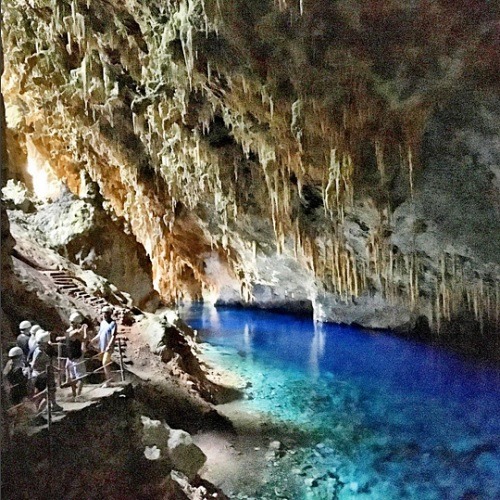 A Gruta do Lago Azul é um dos principais atrativos turísticos de Bonito. - Divulgação/ Secretaria Turismo de Bonito