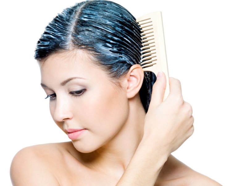 Cuidar do cabelo em casa é possível - Shutterstock Images Cuidar do cabelo em casa é possível - Shutterstock Images