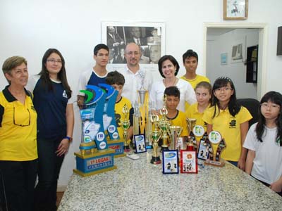 Márcia e a equipe de Xadrez da Sejuvel -