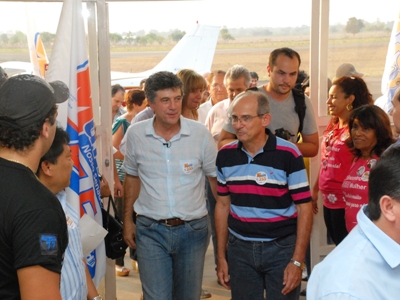 Murilo Zauith foi recebido no Aeroporto Municipal por lideranças locais do DEM e dos partidos aliados -