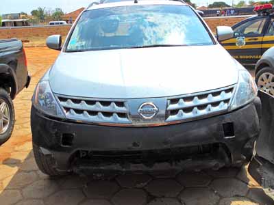 A droga estava escondida no pára-choque do Nissan Murano -