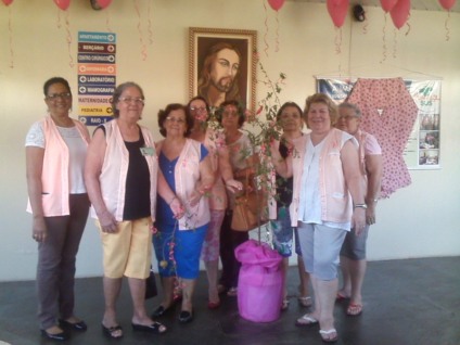 O Grupo de Voluntárias participa também da campanha Outubro Rosa - Talita Matsushita