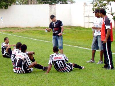 Técnico do Comercial não gostou do resultado entre Miranda e Dourados -