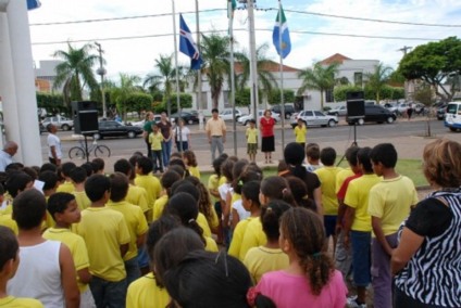 Escolas deverão adotar ações de resgate do civismo e da cidadania - Arquivo/JPNEWS