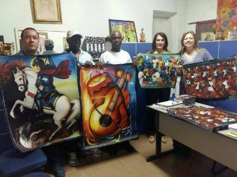Obras a óleo e acrílico pintadas por artistas haitianos - Divulgação/Secom Obras a óleo e acrílico pintadas por artistas haitianos - Divulgação/Secom