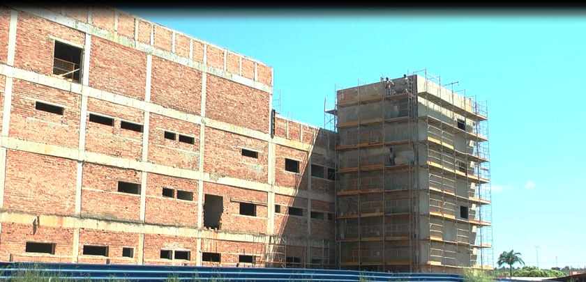 Obras do Hospital Regional empregam 170 trabalhadores - Reprodução TVC