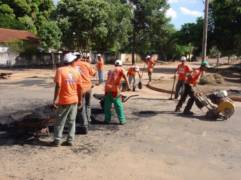 Prefeitura vai terceirizar serviço de tapa-buracos  - Arquivo/JP