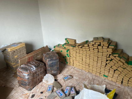 SIG fecha entreposto de drogas e apreende quase 1 t de maconha - Foto: Divulgação/SIG