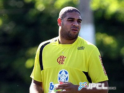 Adriano esta acima do peso ideal -