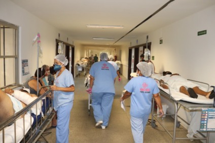 Hospital alega estar enfrentando uma superlotação de pacientes vindos de todas regiões do Estado - Divulgação