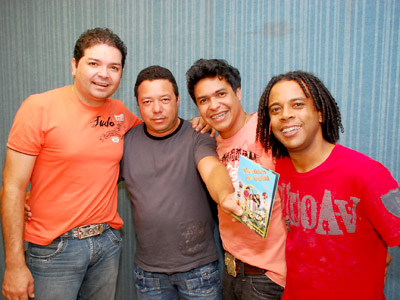 O grupo em entrevista ao rádialista da Cultura FM e Diretor Artístico da emissora Beto Rabelo -