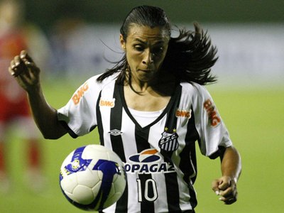 A craque Marta é a principal atleta que já atuou pelo Santos -