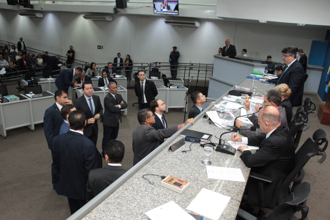Proposta foi aprovada depois de muita discussão e debate dos vereadores; André Salineiro (PSDB) chegou a pedir vistas, mas foi rejeitado pelo plenário - Izaías Medeiras/Câmara Municipal