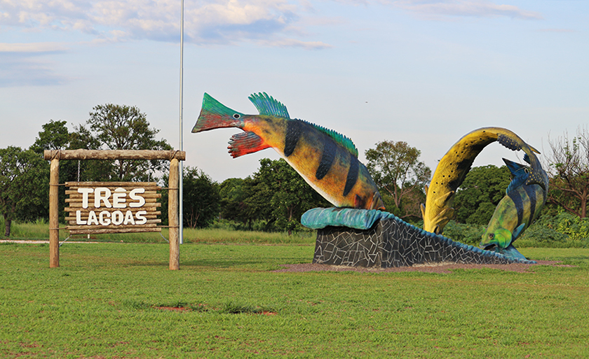 Rotatória de entrada na cidade de Três Lagoas da BR-158 - Danielle Leduc