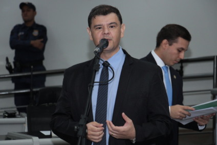 Vereador Vinícius Siqueira (DEM) tenta abrir CPI do Transporte Público, mas só conseguiu seis assinaturas; ele precisa de mais quatro - Izaías Medeiras/Câmara Municipal