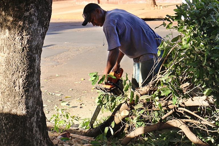 Moradores alegaram desconhecimento da ação da prefeitura - Danielle Leduc/JPNews