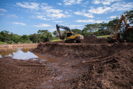 Terminadas as obras no lago menor, começa o desassoreamento do lago maior - Diogo Gonçalves