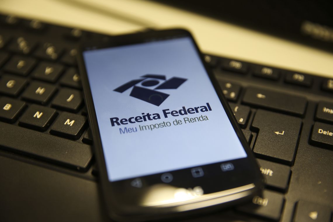 Receita disponibiliza, ainda, aplicativo para tablets e smartphones que facilita consulta às declarações do IRPF - Marcello Casal JrAgência Brasil