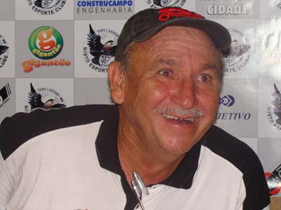 O técnico Alemão está confiante na reação do time - O técnico Alemão está confiante na reação do time -