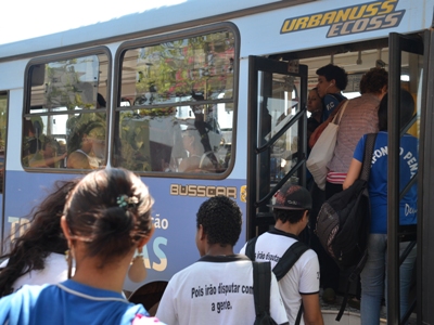 Segundo a empresa, ônibus podem transportar até 40 passageiros em pé -