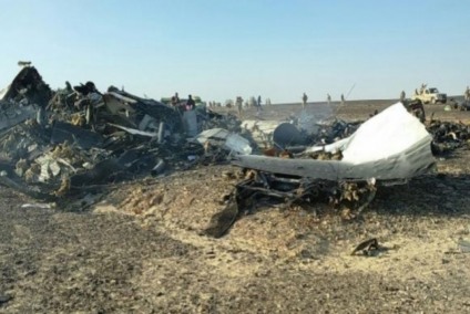 Queda de avião russo na Península do Sinai, no Egito - STR/Agência Lusa