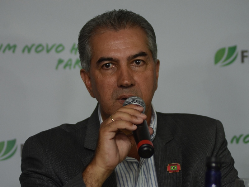 Governador do Estado, Reinaldo Azambuja durante entrevista coletiva na manhã de hoje, dia 30 - Danilo Fiuza/JP