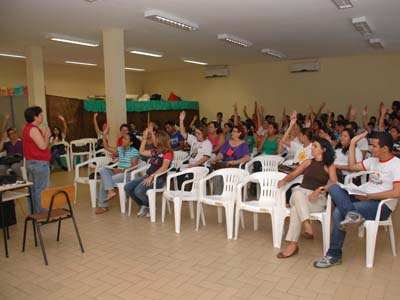 Mulheres se reúnem em encontro com subsecretária -