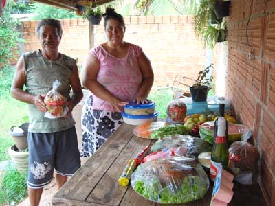 A grande atração do Natal, no entanto, foram as cestas natalinas com assados, frutas e bebidas -