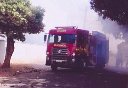 O Corpo de Bombeiros controlou o incêndio - Arquivo/JPNEWS