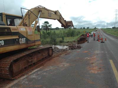 BR-262 será restaurada e ganhará terceiras faixas - BR-262 será restaurada e ganhará terceiras faixas -